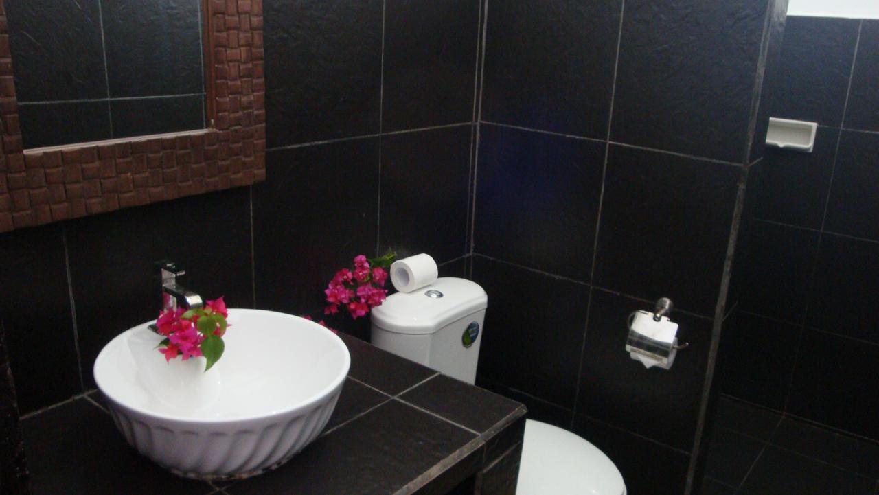 Relaxing Homestay Kuta  エクステリア 写真